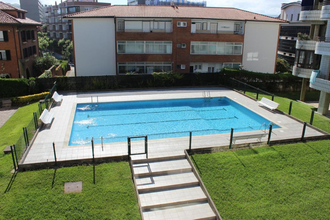 Apartamentos Zarautz Playa, Con Piscina Y Garaje Exterior foto